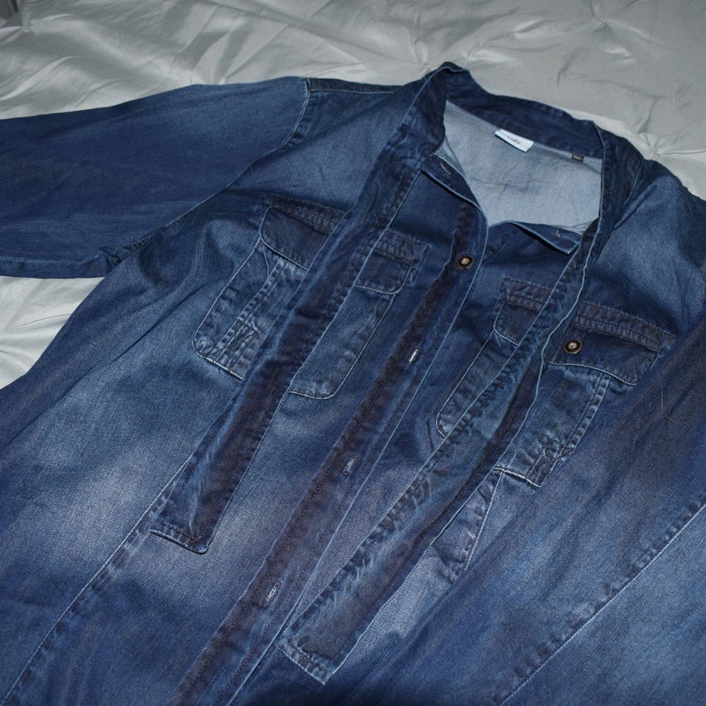 CAbi denim button up top